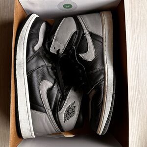Air Jordan 1 Retro High OG “Shadow 2.0” (2021)
Men’s size 12